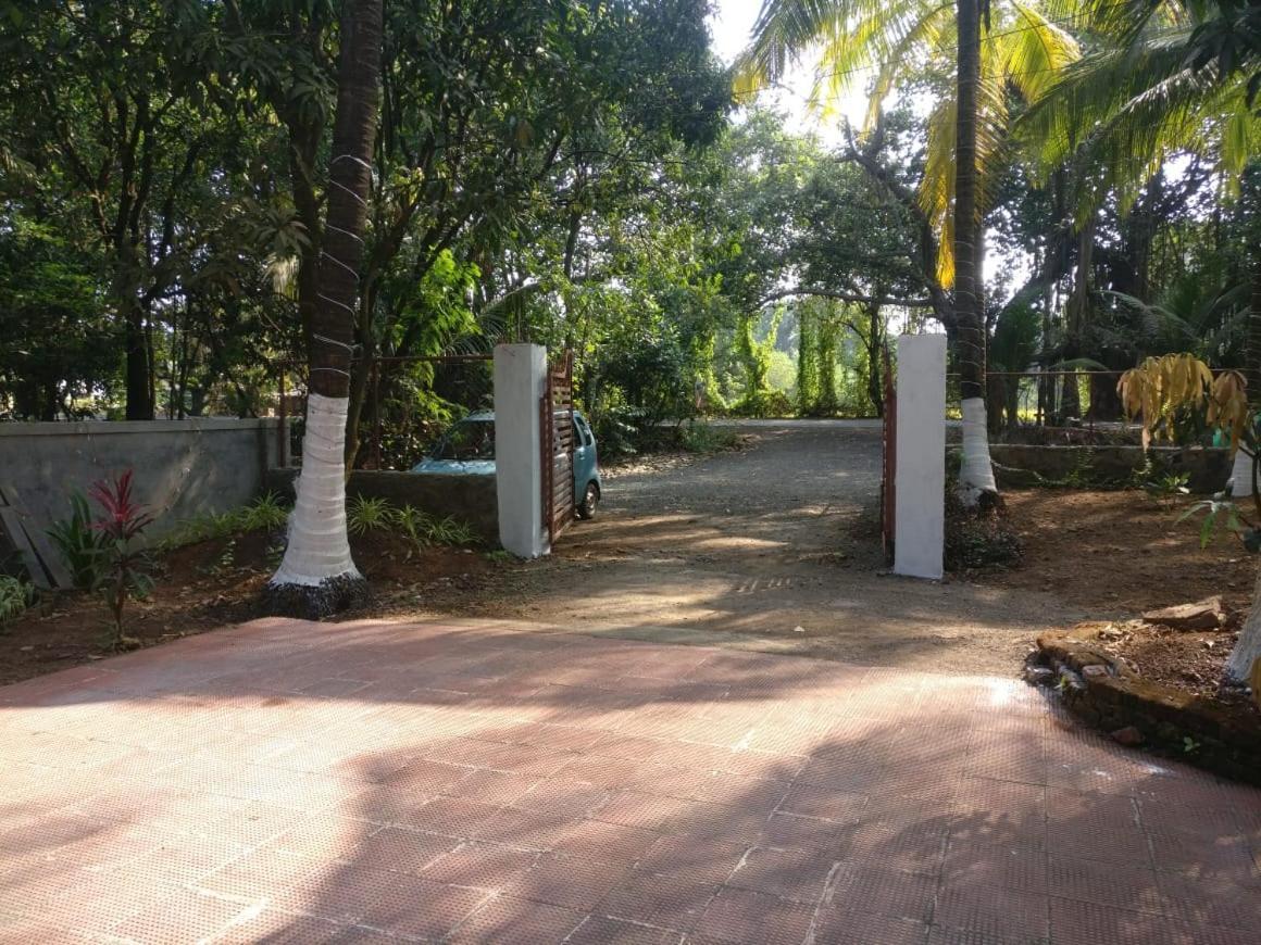 Krushna Kunj Holiday Home アリバグ エクステリア 写真